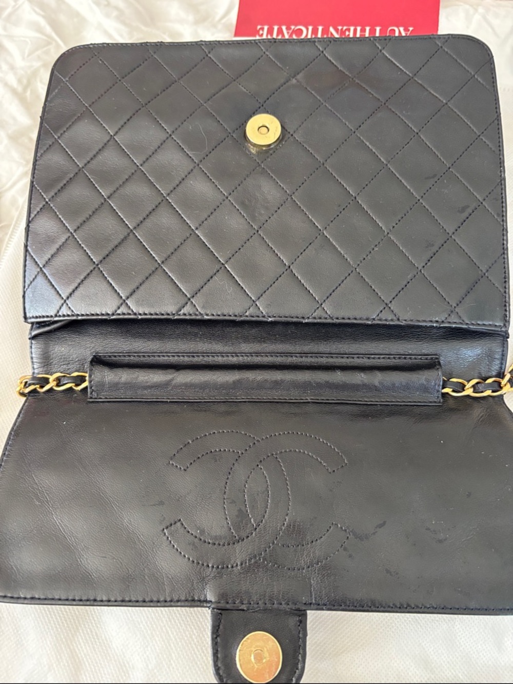 CHANEL Black single flap Quilted Shoulder Bag -additional pictures - Picture 8 of 10